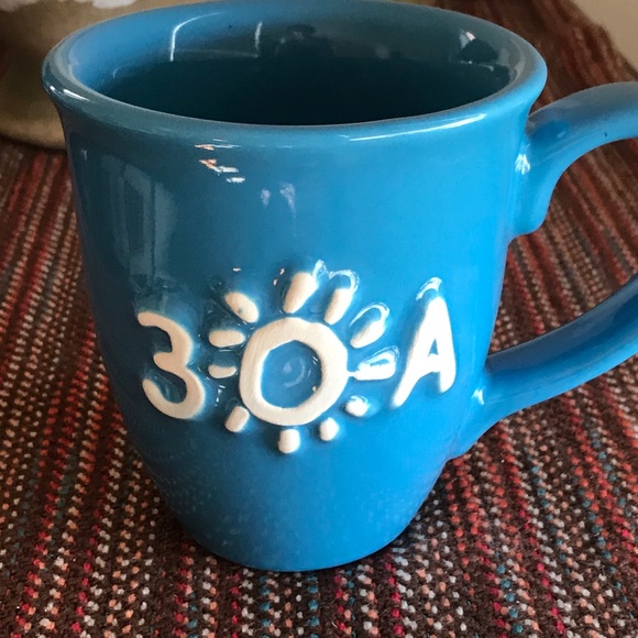 30-A COLLECTIBLE CERAMIC MUG - Picture 5 of 6